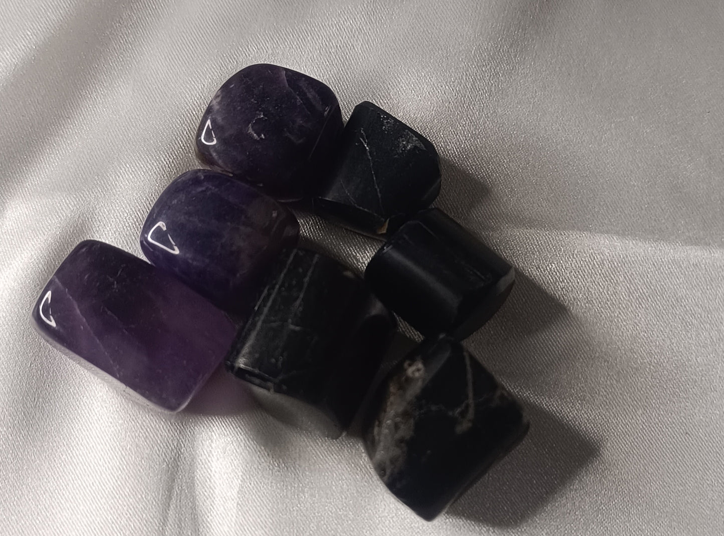 ππ€ Protection & Peace Crystal Combo (Amethyst + Black Tourmaline Tumbles β 100 g Pack)