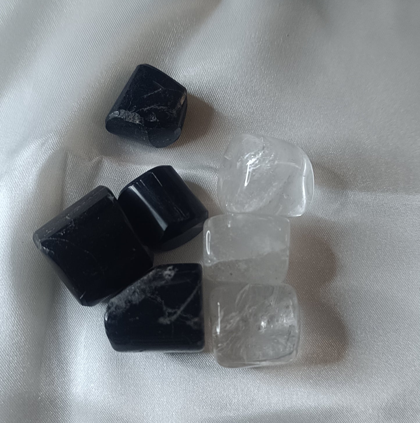 ๐ค๐ค Cleanse & Protect Crystal Combo (Clear Quartz + Black Tourmaline Tumbles โ 100 g Pac